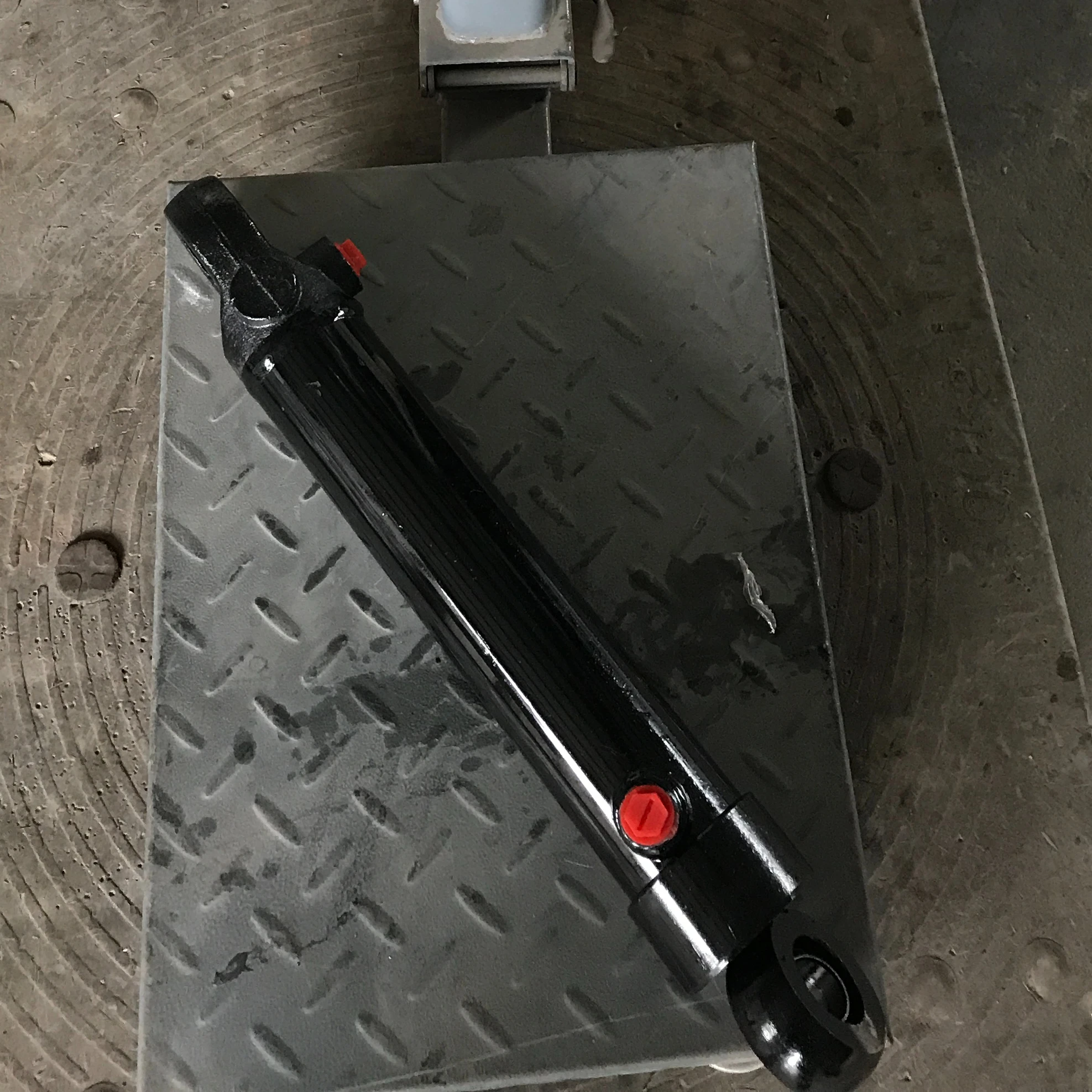 Tractor parts MTZ Hydraulic cylinder C50-3405215 for MTZ Tractor