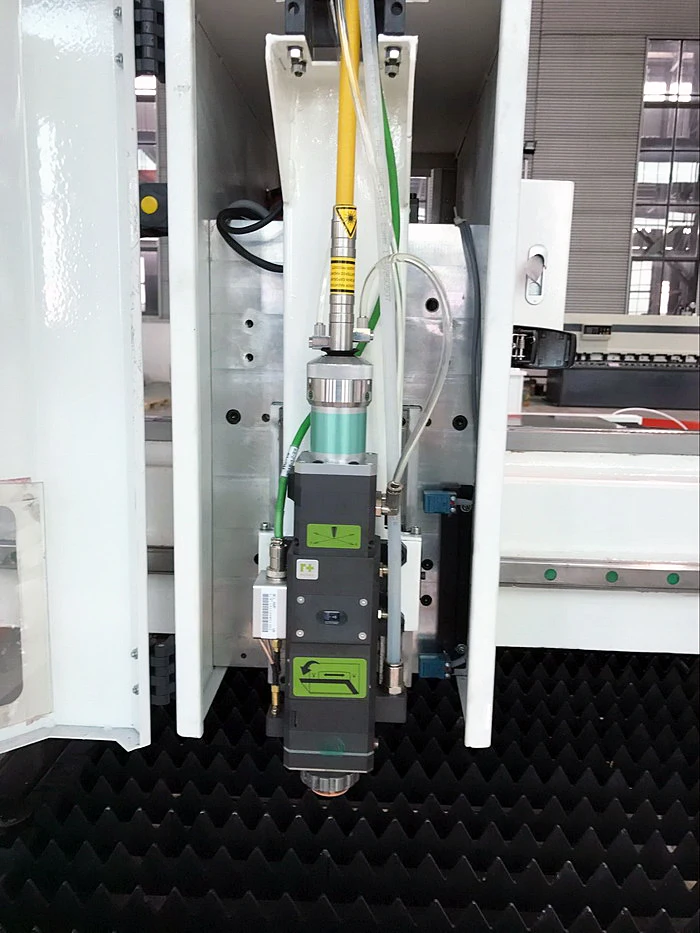 Fiber laser cutting machine with IPG Laser source for metal sheet cutting