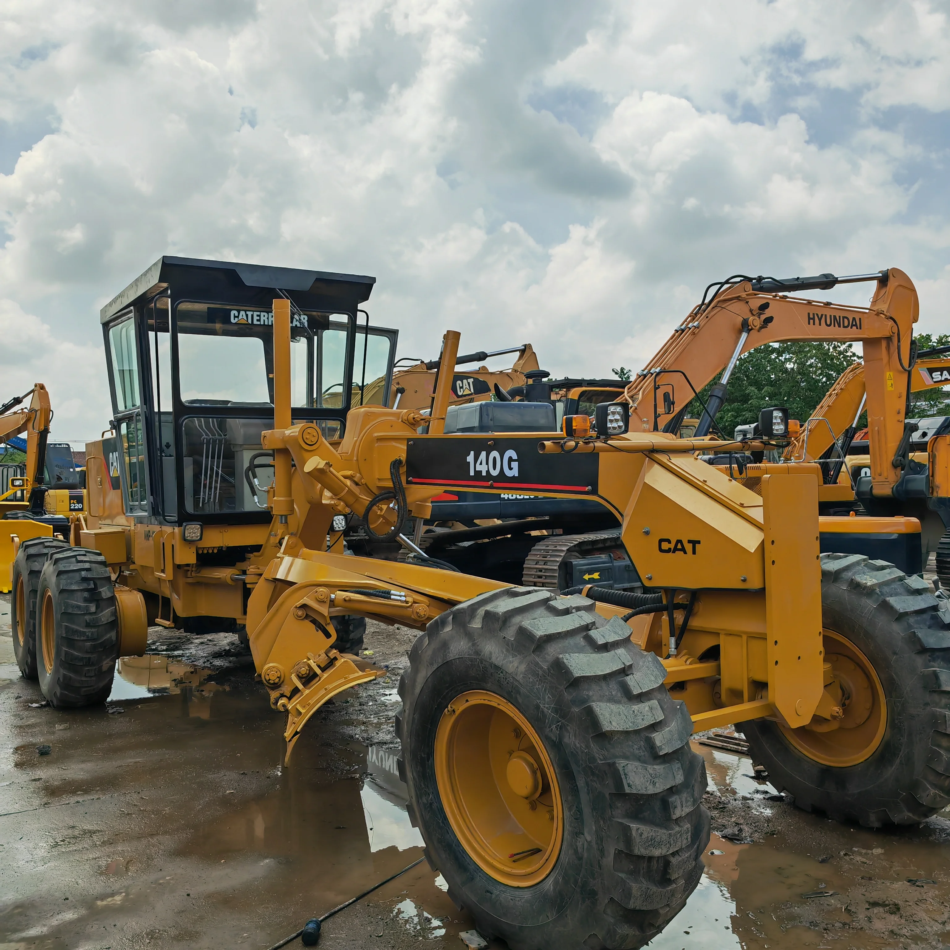 Дешевая оригинальная подержанная техника Cat140G использованный бульдозер для кошек дешевая цена японский гусеничное оборудование грейдер Cat140H