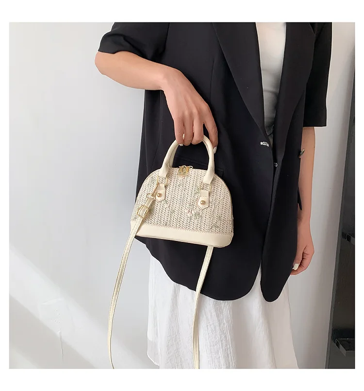2023 summer new trend portable shell handbag casual wholesale straw new hand bags 2023 high quality