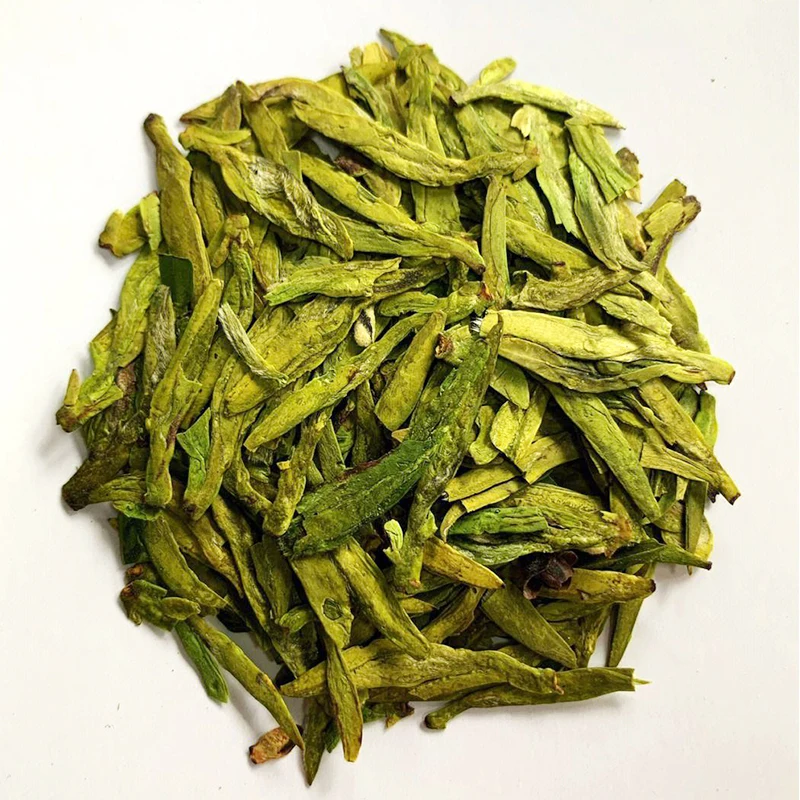 New harvest fresh and best  Longjing Green tea top 10 famous tea in China EU standard