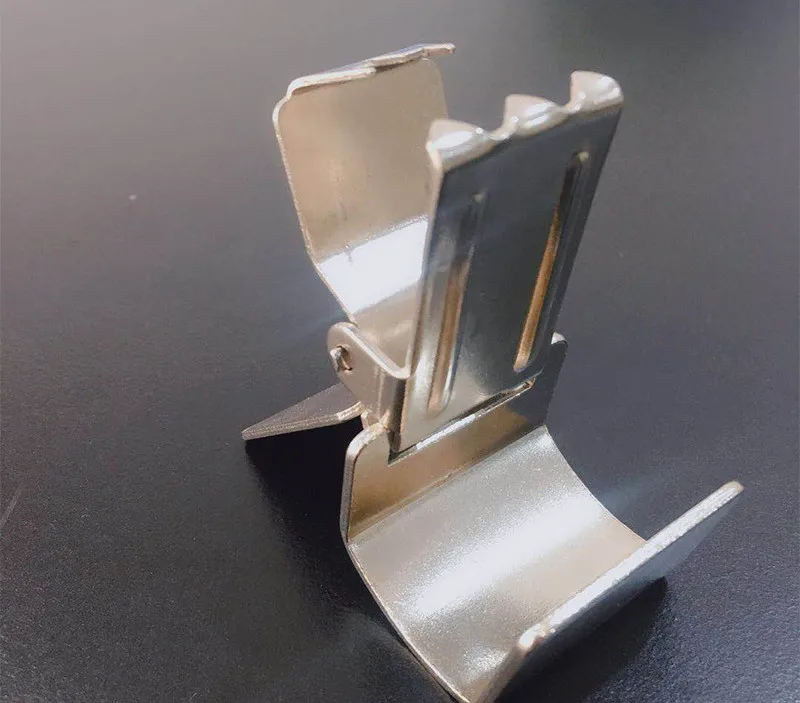 Hot selling carpet clips flat metal clip spring clamp