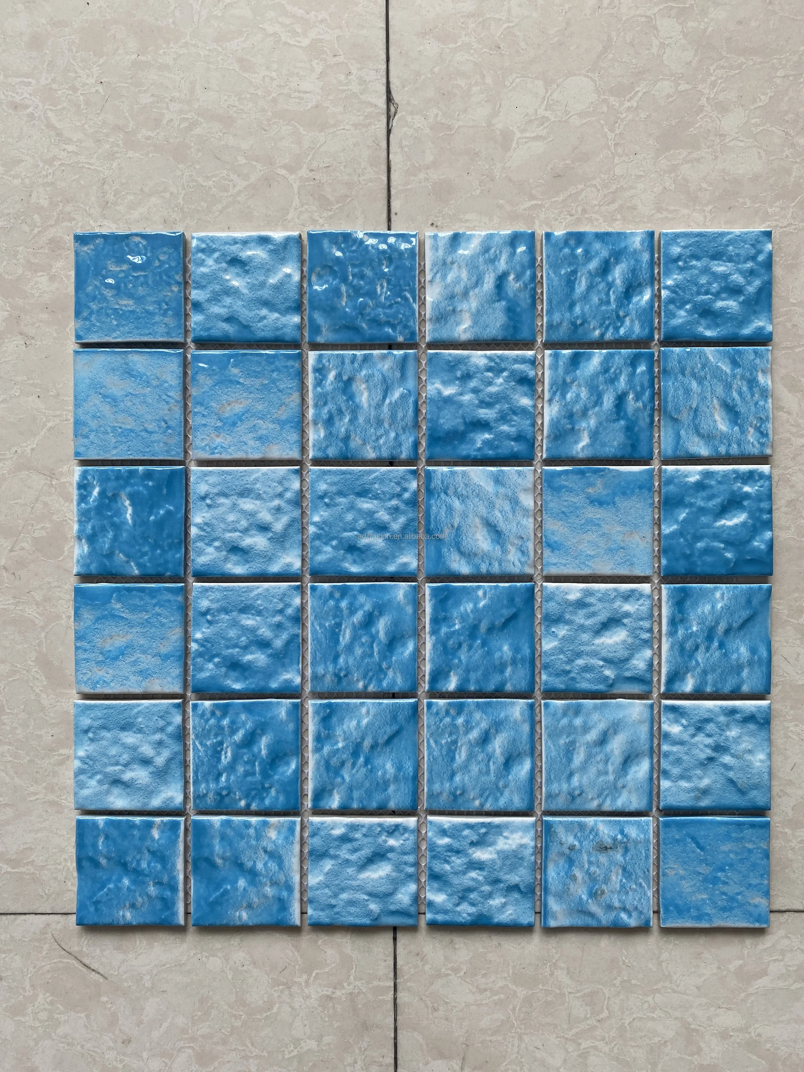 Hot Selling 48*48mm Crystal Glass Green Color Glazed  Mosaic Showroom