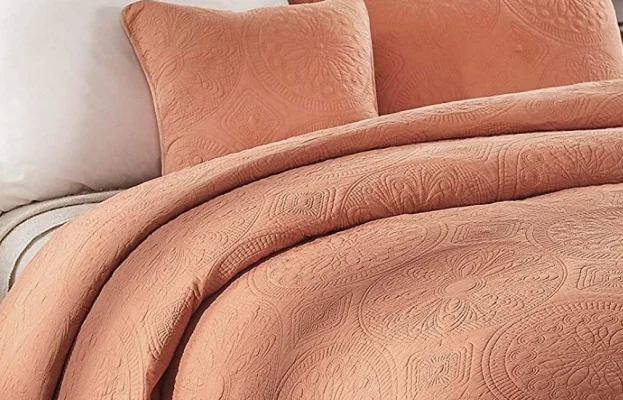 Aoyatex High Quality Solid Embossed Quilt set Fancy bedspread Quilt set for adult
