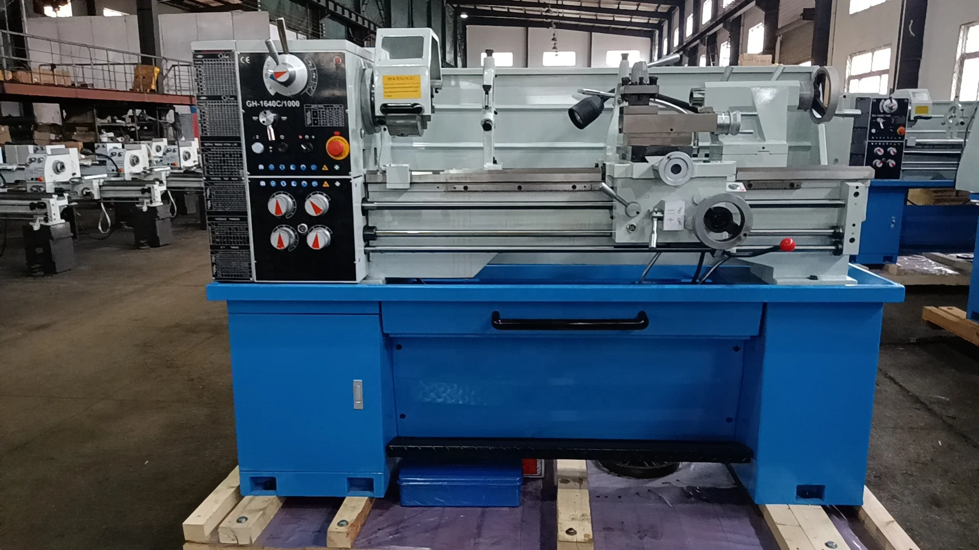 CQ6230 Metal lathe machine industrial bench engine type gap bed Horizontal Metal Turning Lathe Machine