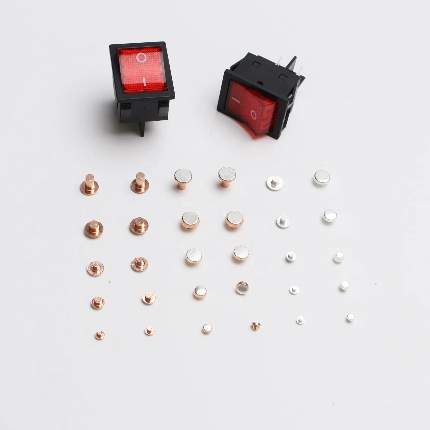 Производство триметаллических контактных заклепок для движущегося реле