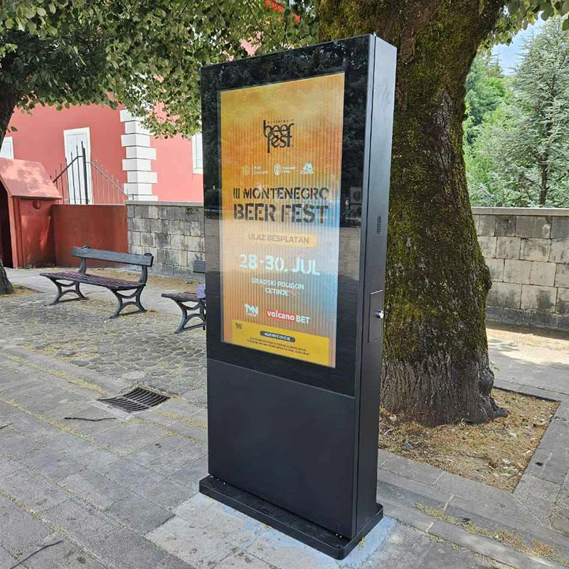 Commercial 5000Nits 4K Free Standing Outside Waterproof Lcd Advertising Display Digital Signage Outdoor AdsTotem Screen Kiosk