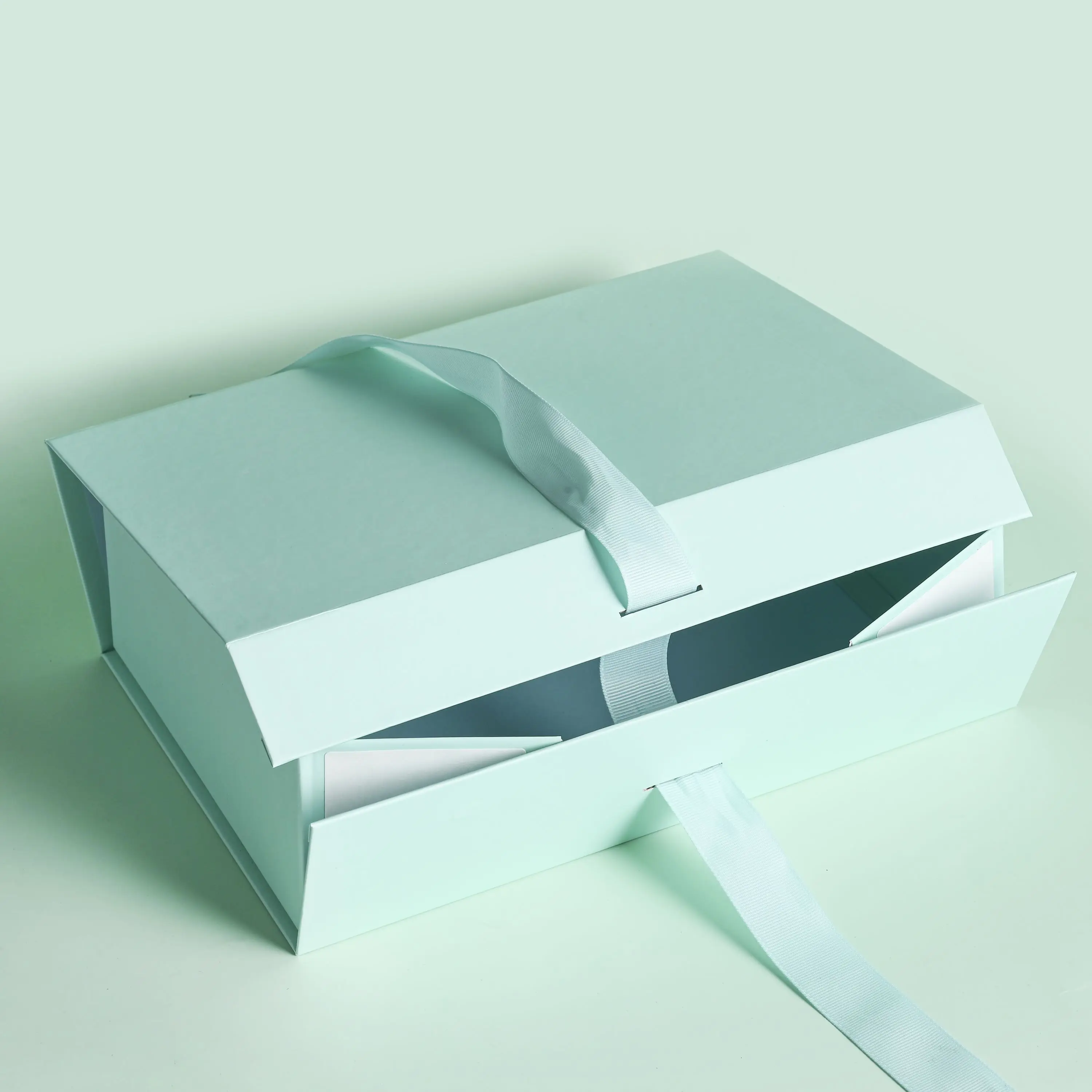 AP13 magnetic cardboard folding small luxury wholesale custom printed logo paper box packaging gift box with ribbon