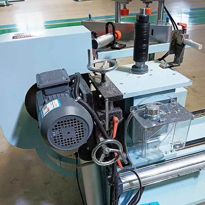 CNC drilling and milling machine for aluminum profiles