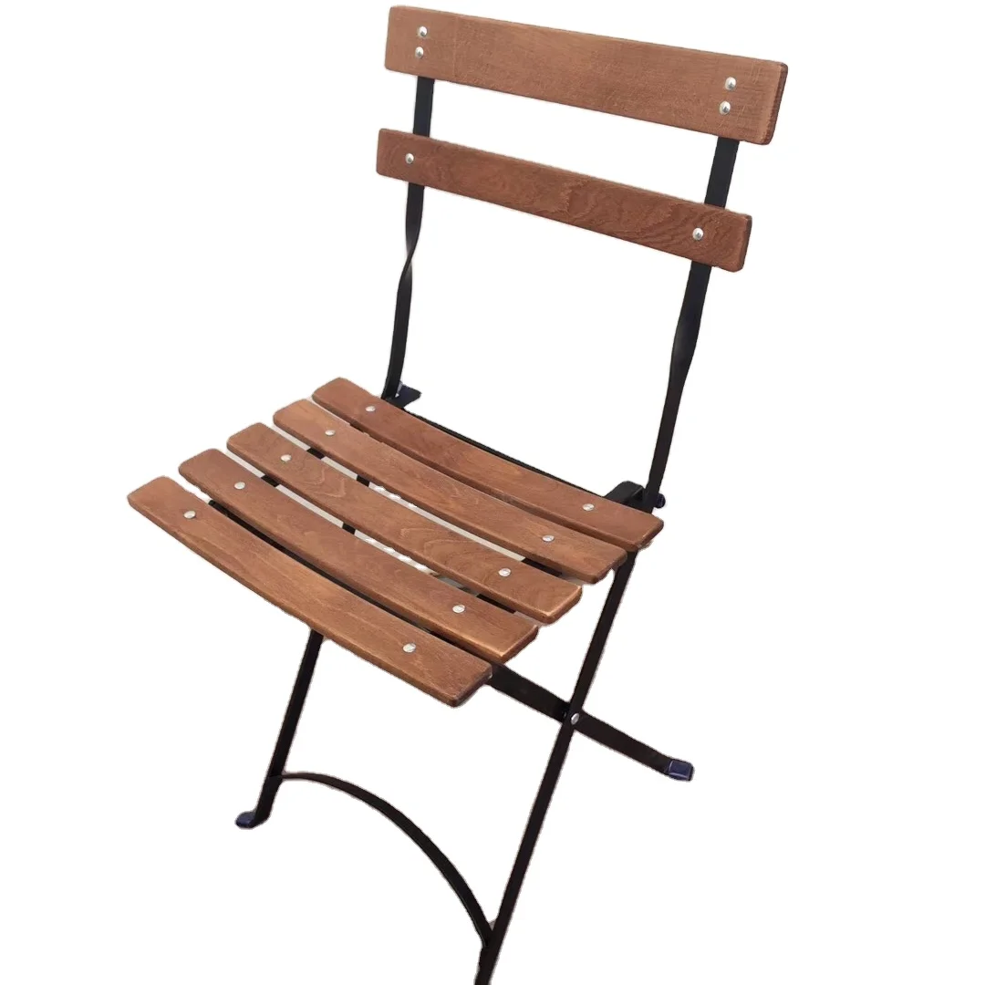 Складной стул из металла и дерева