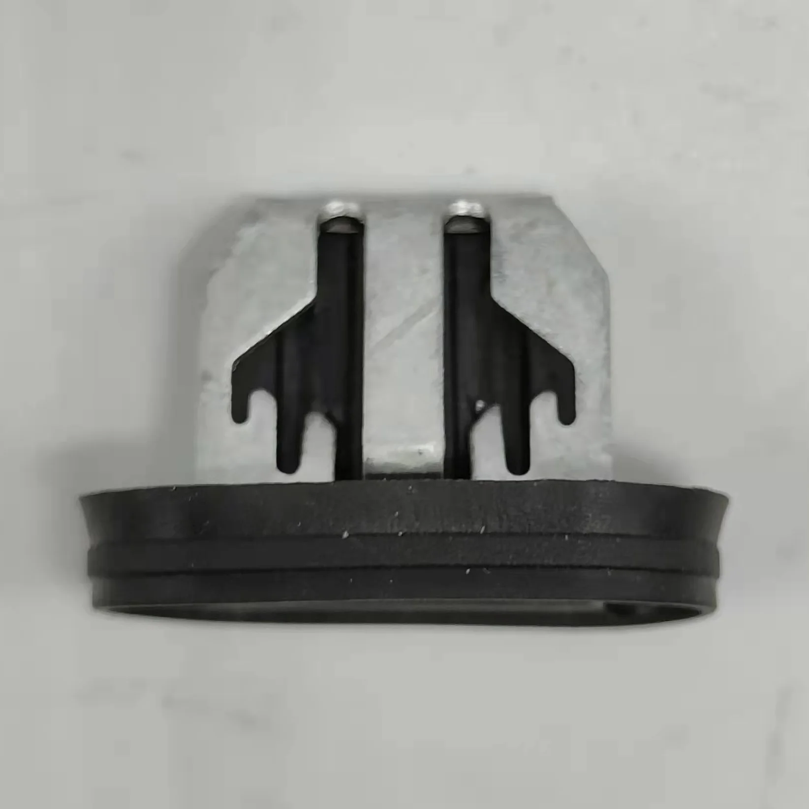 Trim Clip SEAL, 21x6 SLOT, .65-1.2, STL For TESLA Model 3  1110167-00-A
