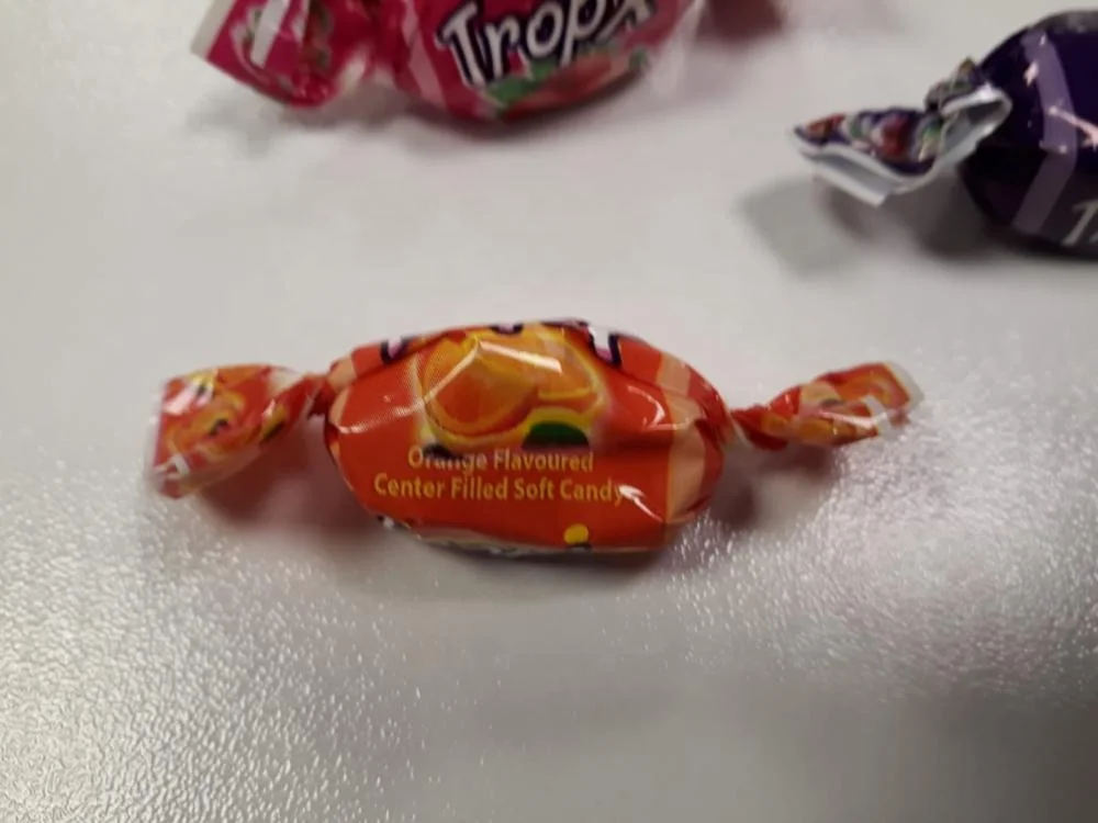 
For Fruity Center Filed Soft Candy 