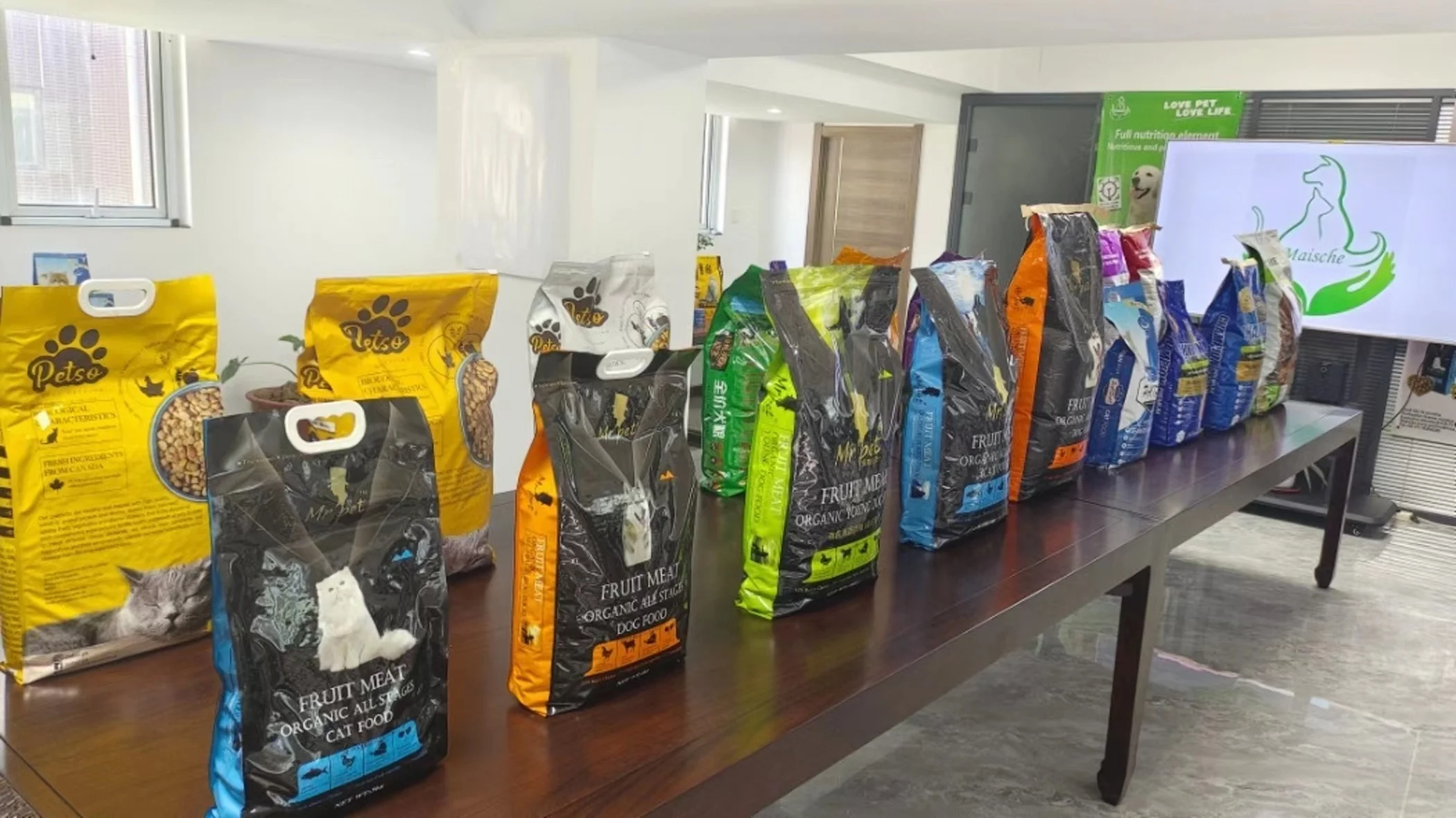 Дешевая цена оптовая продажа сырого куриного говяжьего вкуса Лидер продаж высокобелковый корм для собак сухой