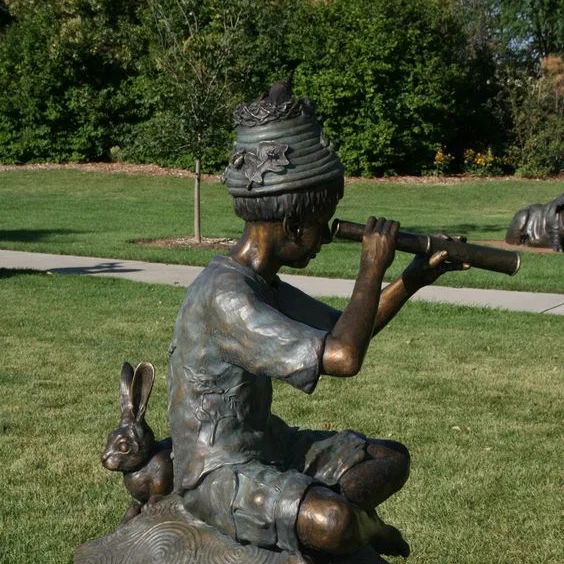 Custom Large Outdoor Garden Famous Large Life-Size Metal Figure Sculptures Homemade Figure Statue