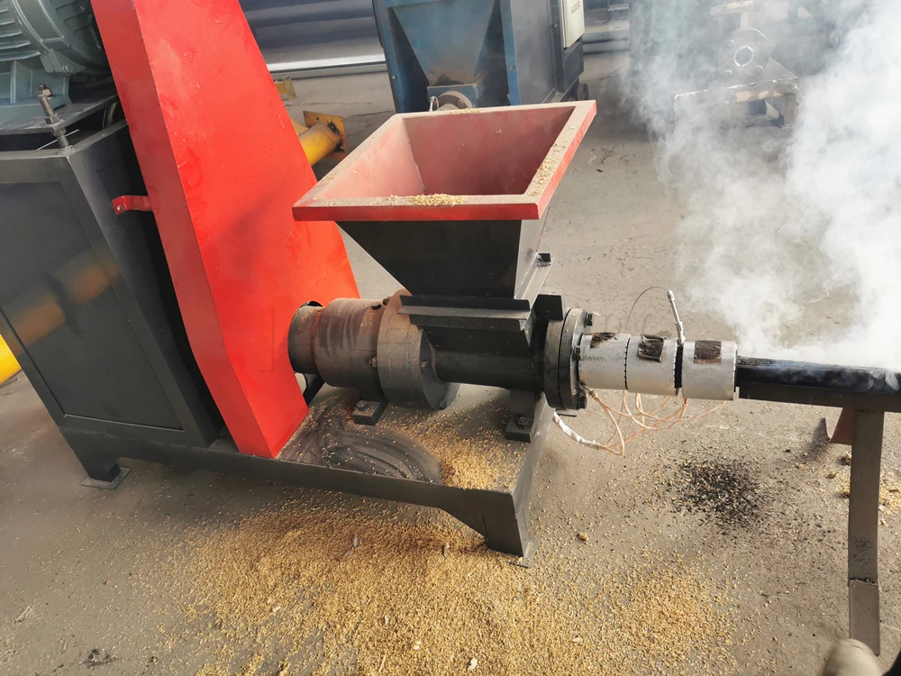 Charcoal Making Machine Biomass Briquette Machine Wood Sawdust Rods Extuder Saw Dust Briquette Machine