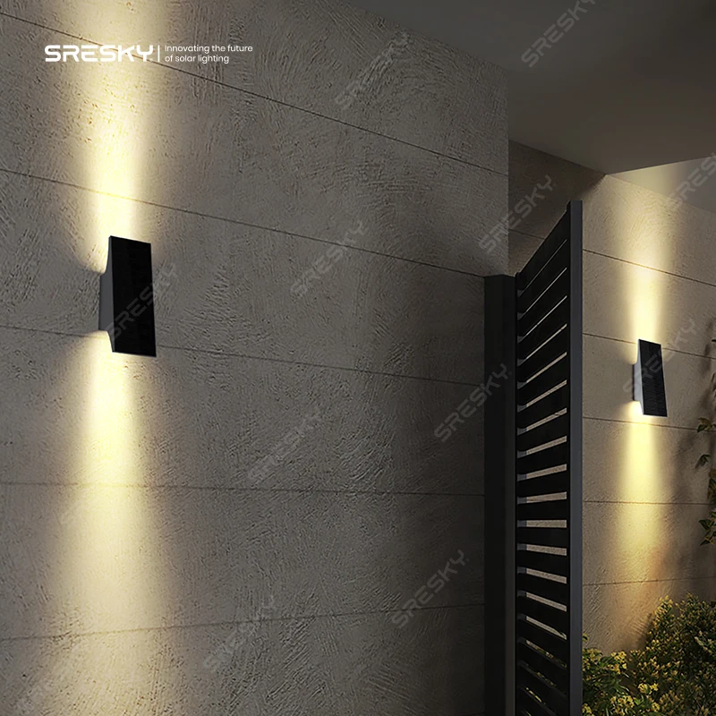 Garden solar lights outdoor Waterproof Solar panel tilt design 700lm for Yard