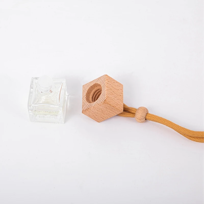 Mint Sandalwood Bamboo Scent Professional Car Perfume Car Air Freshener Diffusers Hanging Parfum Branded Car Vent Air Freshener