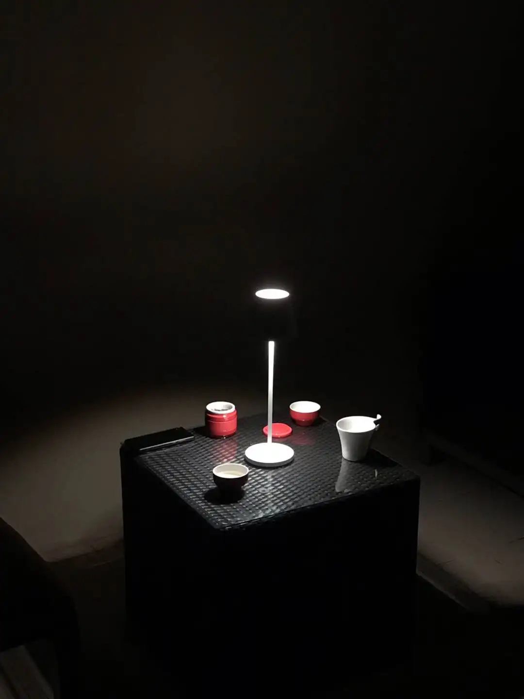 Lampada/смартфон LED Dimmerabile Touch Base di Ricarica a Contatto