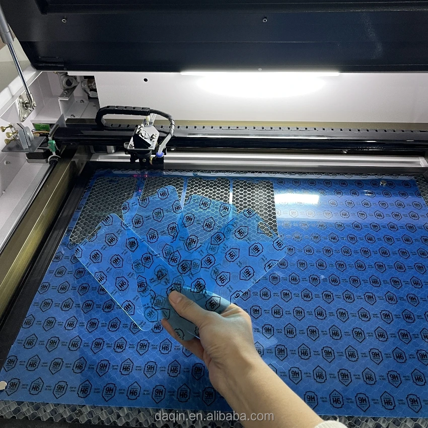 DAQIN 4060 Закаленное стекло протектор для экрана режущие решения CO2 лазерная резка стекла с программным обеспечением