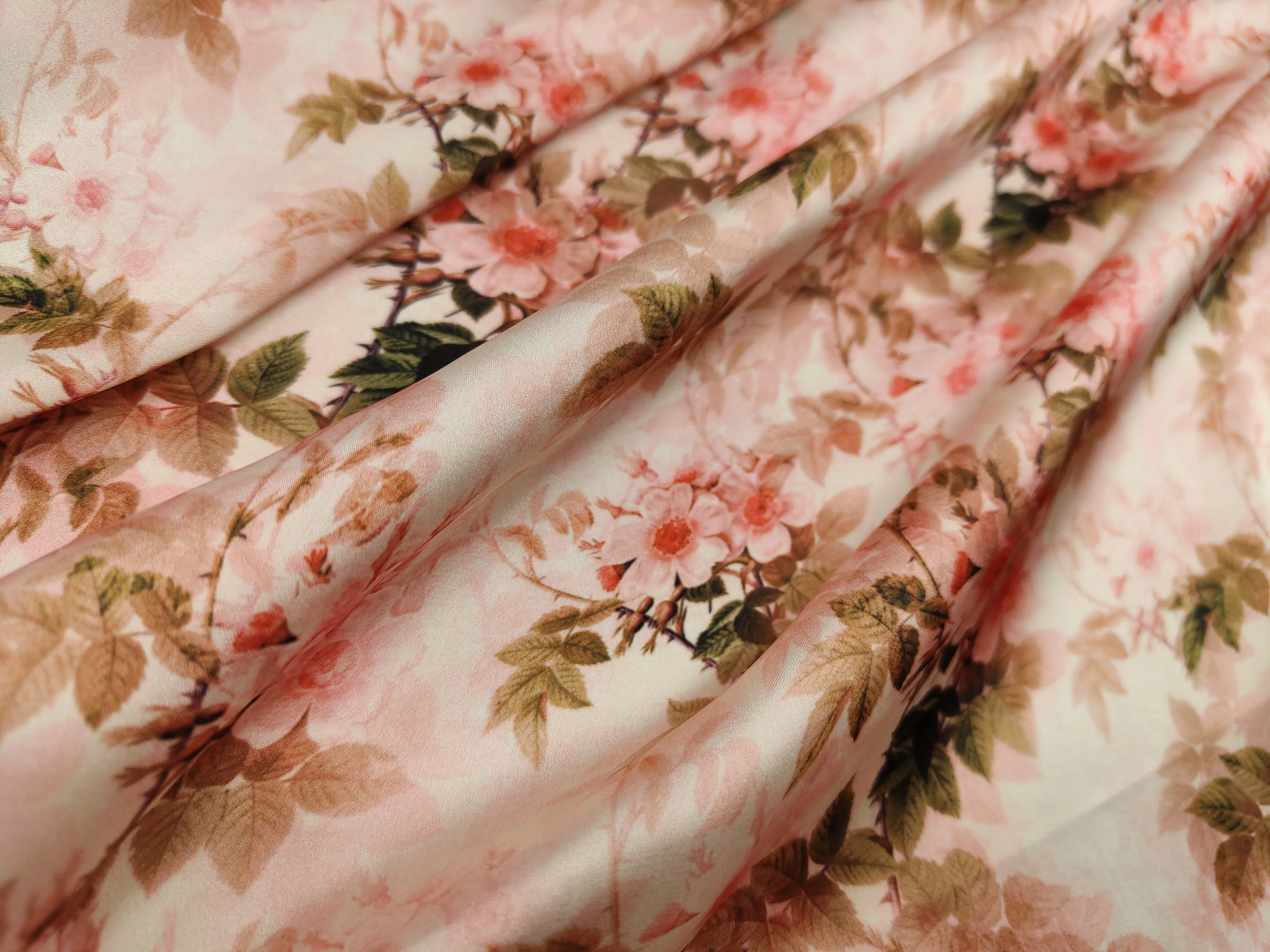 2024 Fashion High Quality 50D Custom Floral Pattern Digital Print Satin Chiffon Fabric