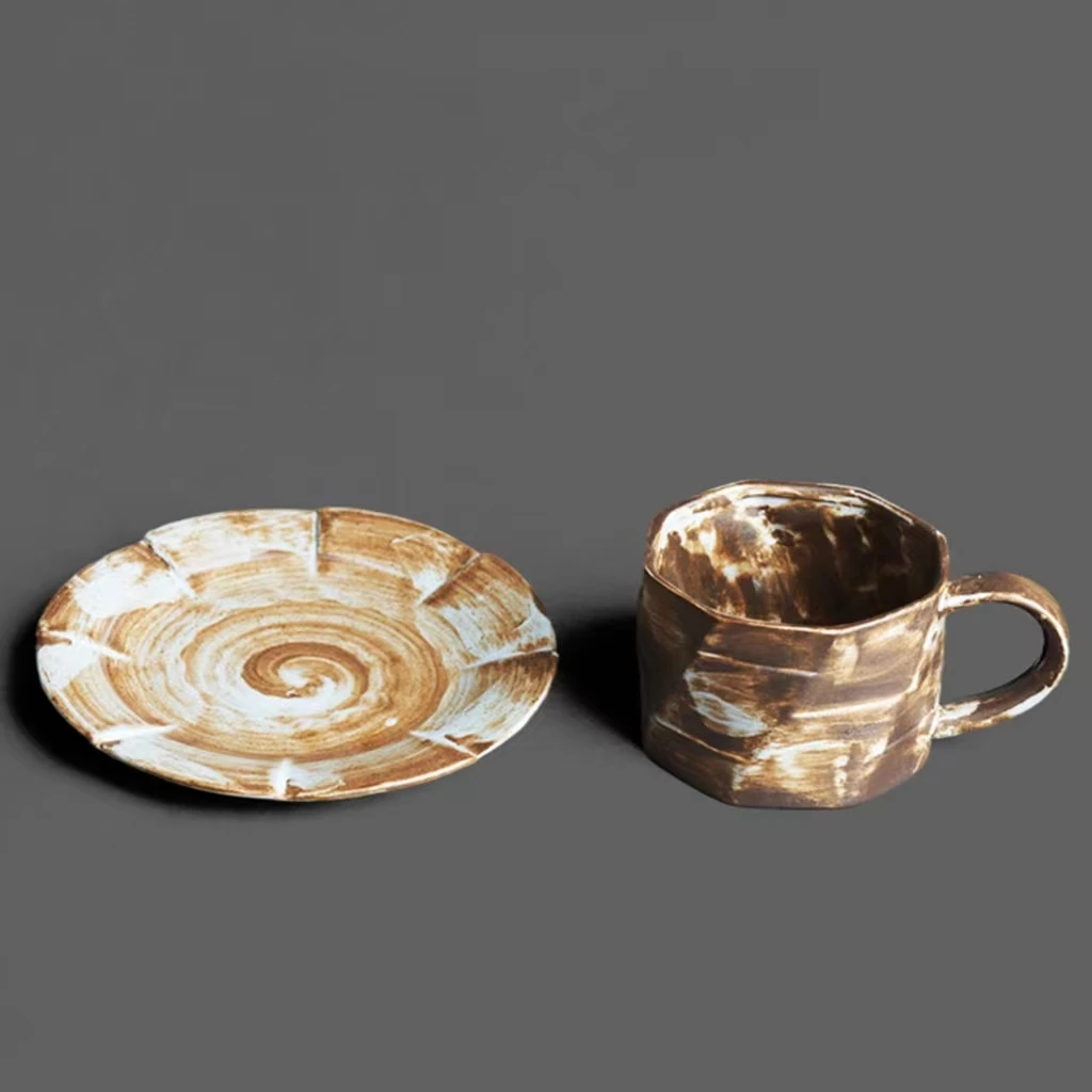 New Design Luxury Ceramic Coffee Cup And Saucer Set Bronze Personalized Mugs Japanese Style Coffee Tea Cup Porcelain