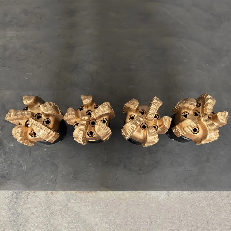 7 1/2' 5 Blades PDC Bits Matrix Body , Short Version 4 1/2' API Reg Pin thread