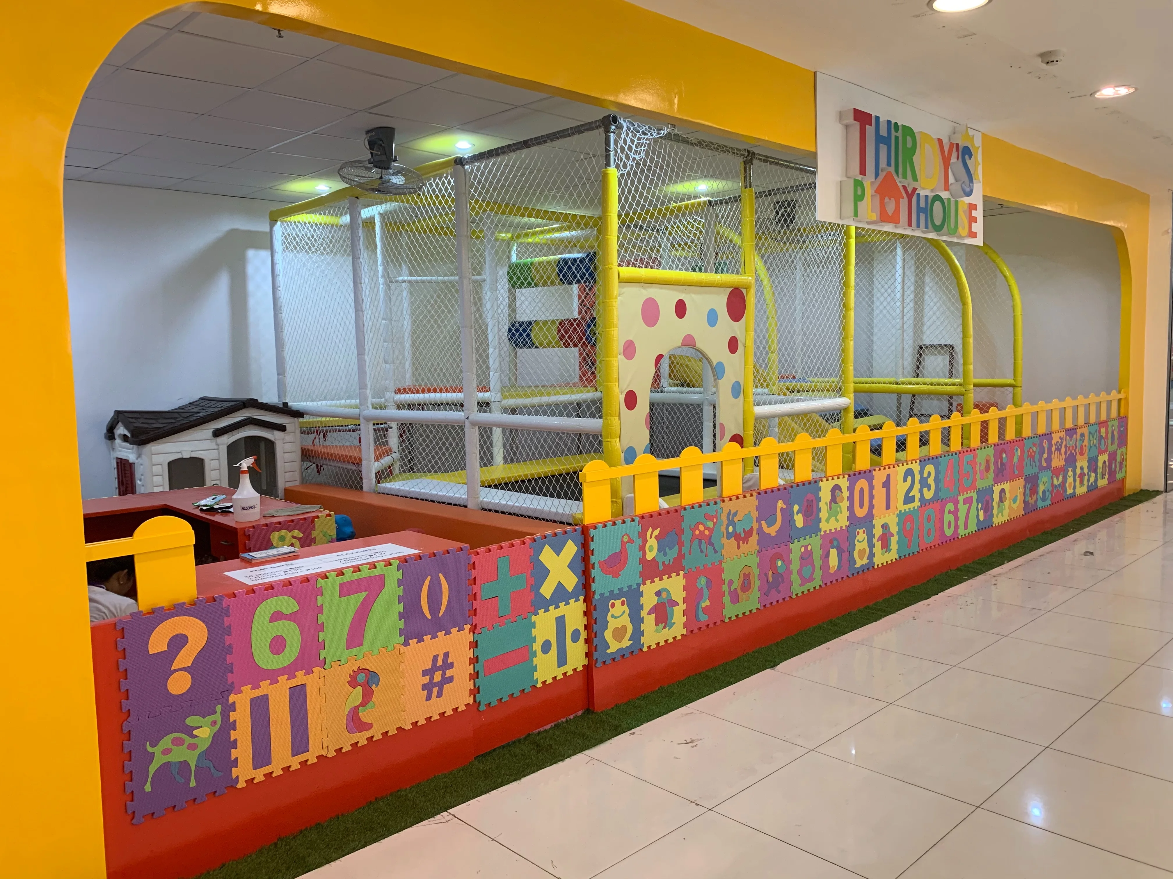 Mini Kids indoor climbing toys game center plastic ball pool and slide playgrounds