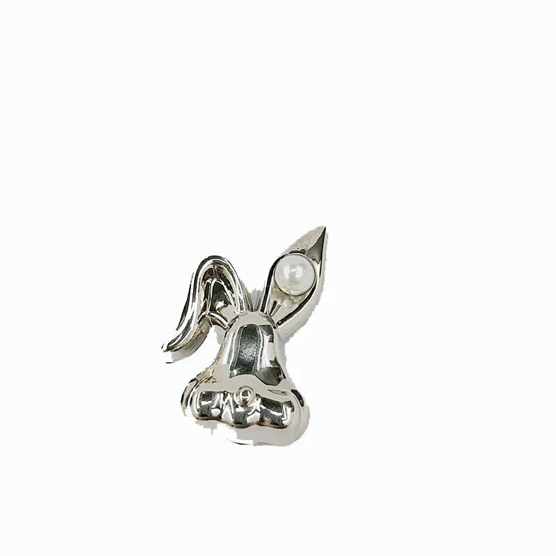 Zodiac rabbit alloy brooch high-grade sense niche all popular pin hat bag accessories
