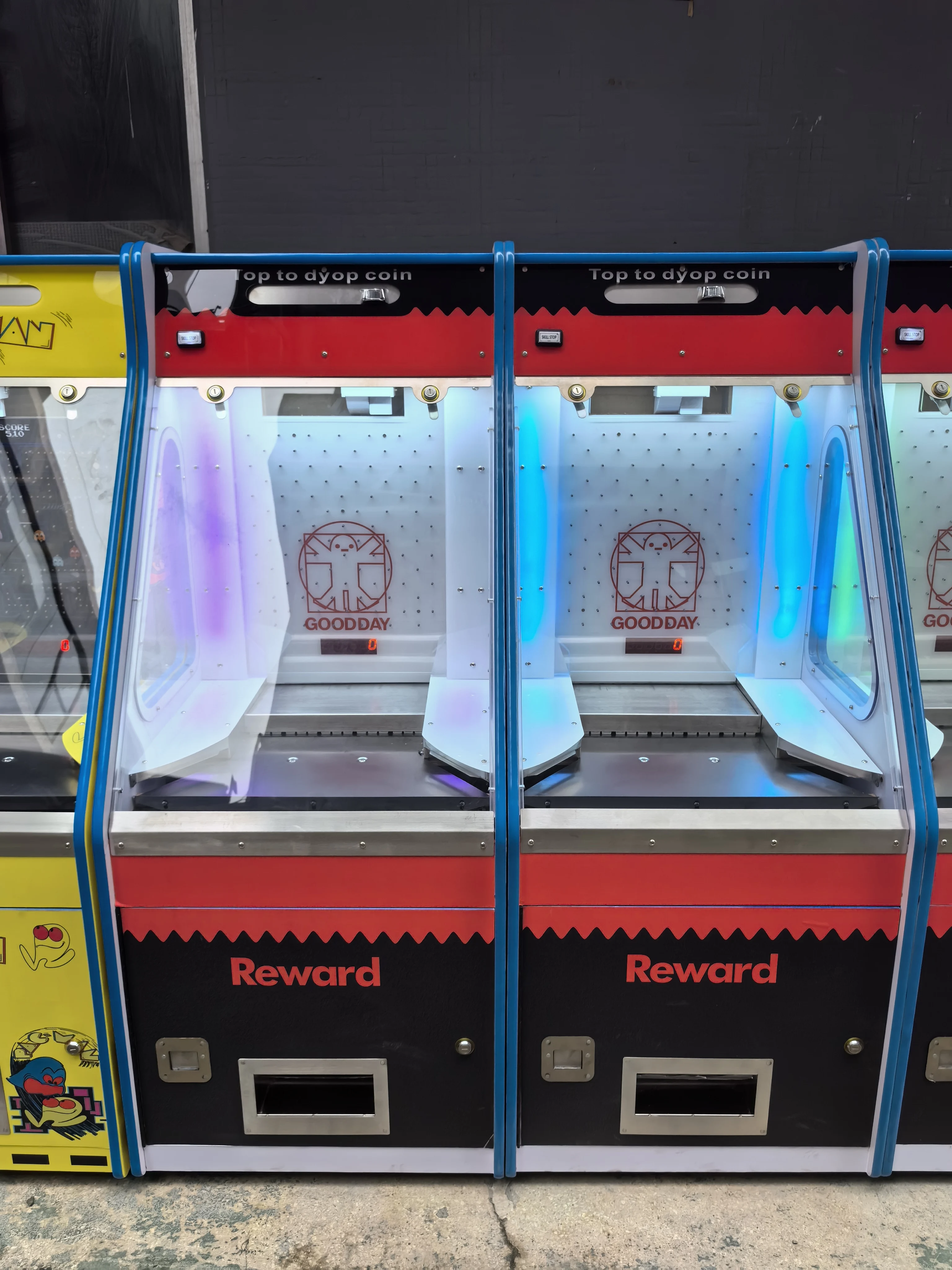Professional Manufacturing Indoor Adult Win Prize Lottery Ticket Arcade Game Machine Metal Coin Pusher Machine For Sale
