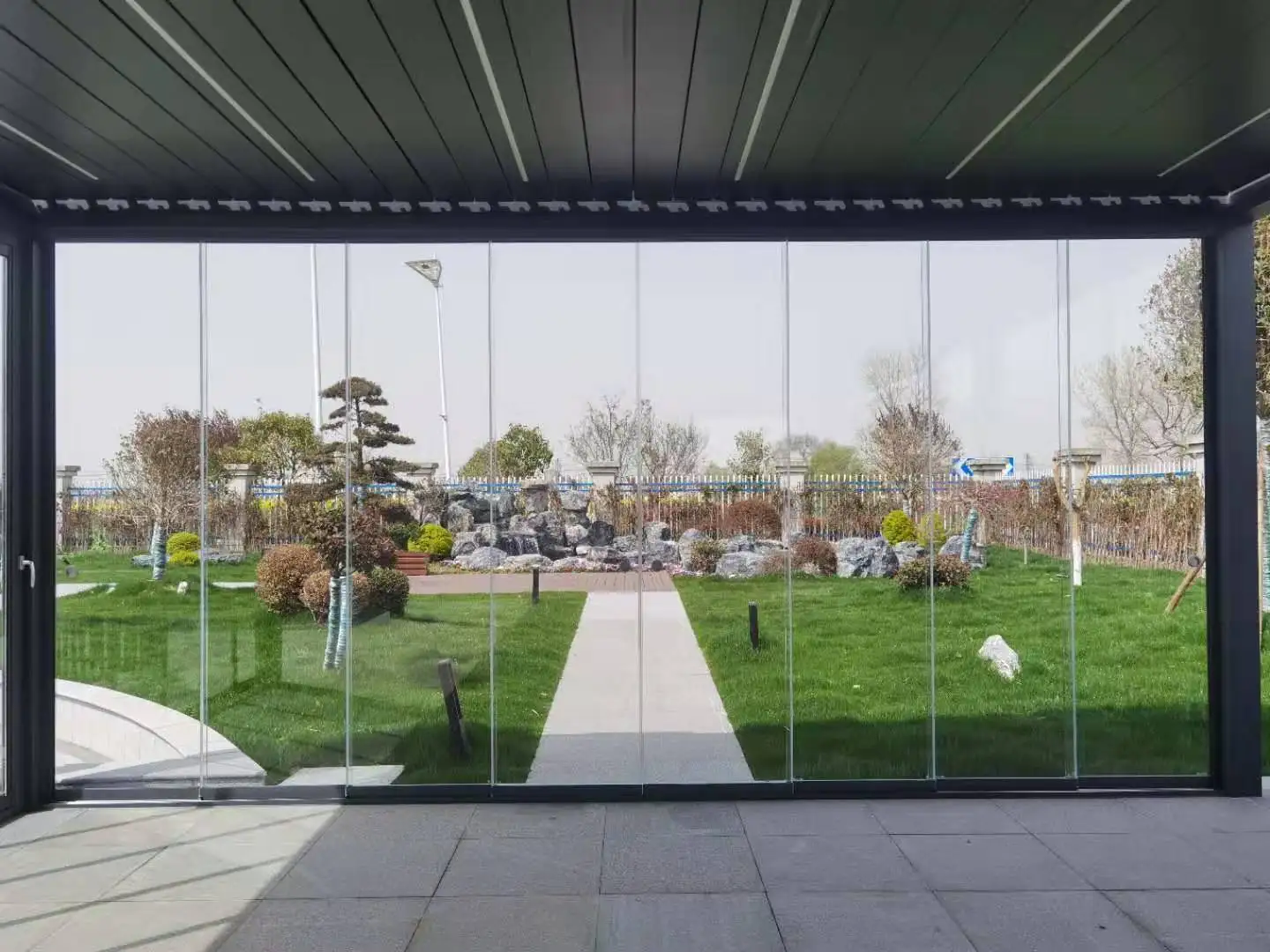 Sliding Glass Doors Low cost High quality Motorized Louvered Roof Aluminum Pergola