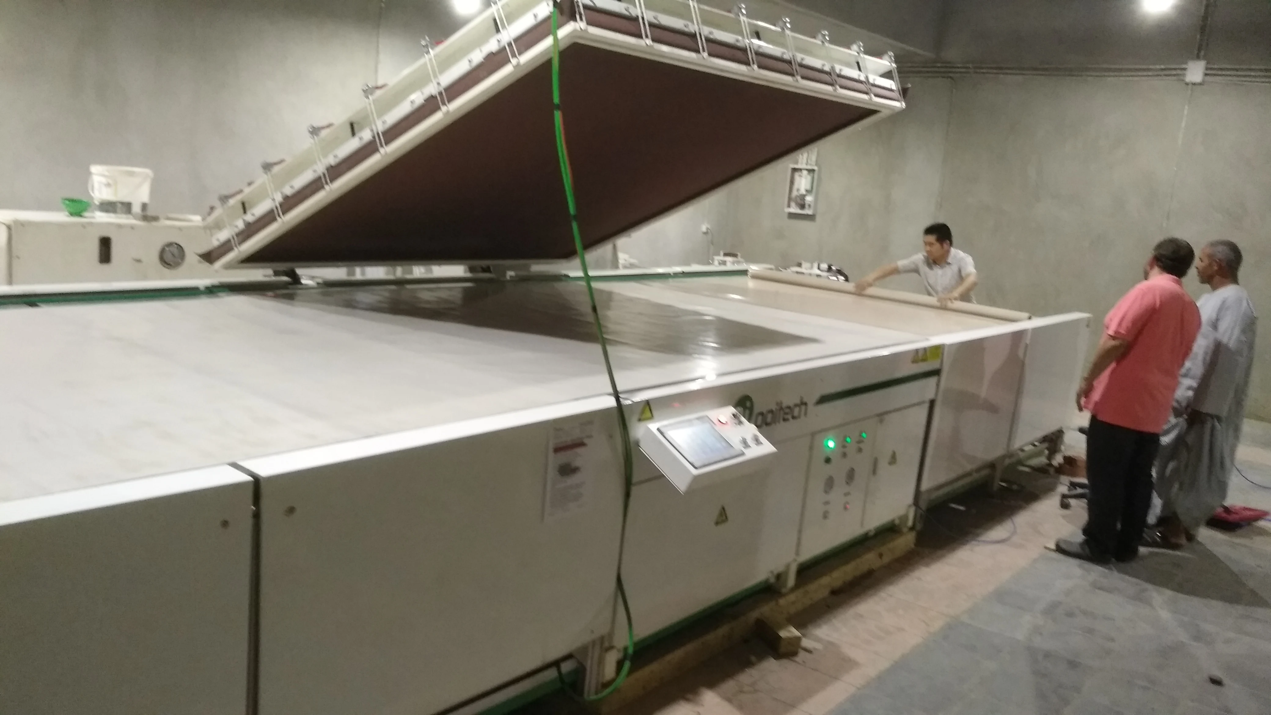
Semi Automatic Solar Panel Plant Encapsulation Machine 