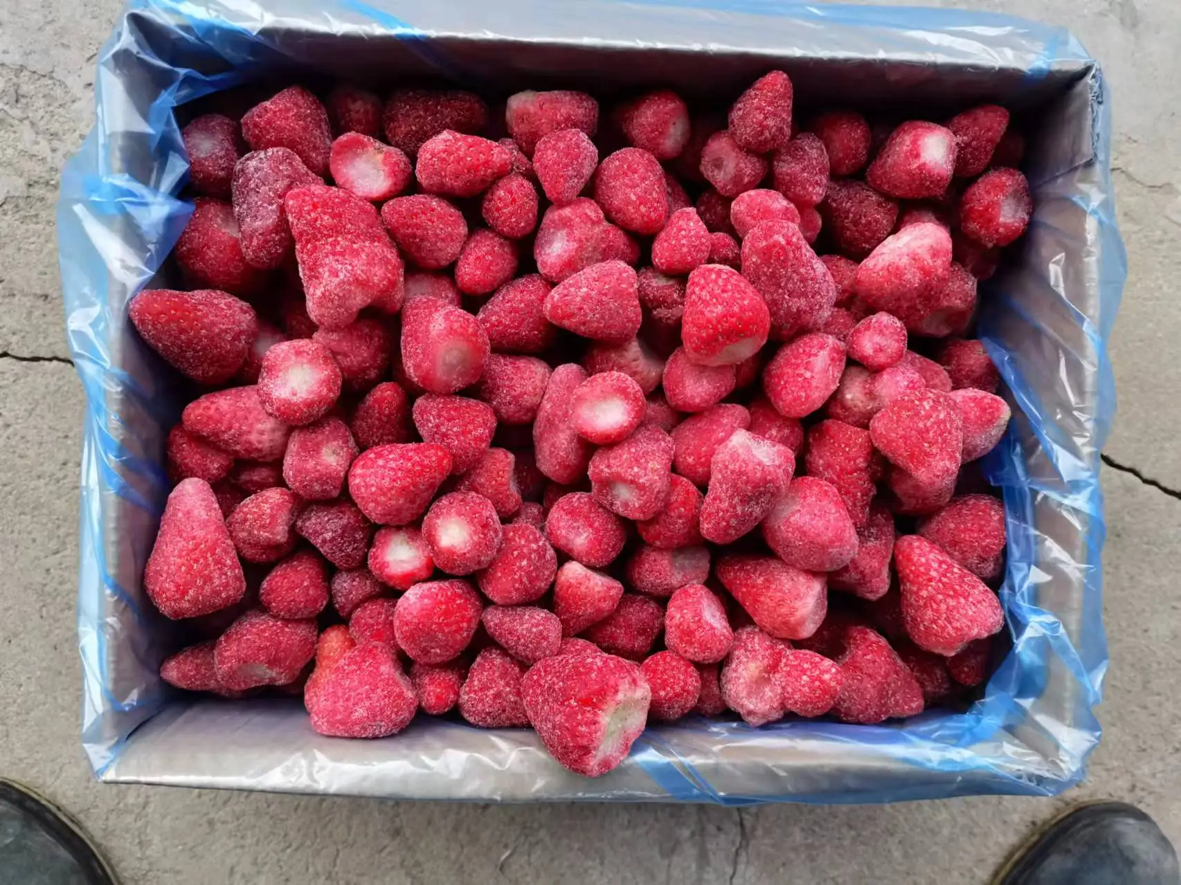 2022 high quality IQF fresh fruit  strawberry IQF strawberry