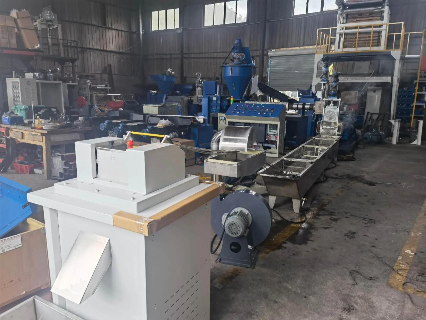 ZLJ China professional waste recycled plastic dewater PP PE PET bottle nylon recycling machine for recycling plastics HDPE LDPE