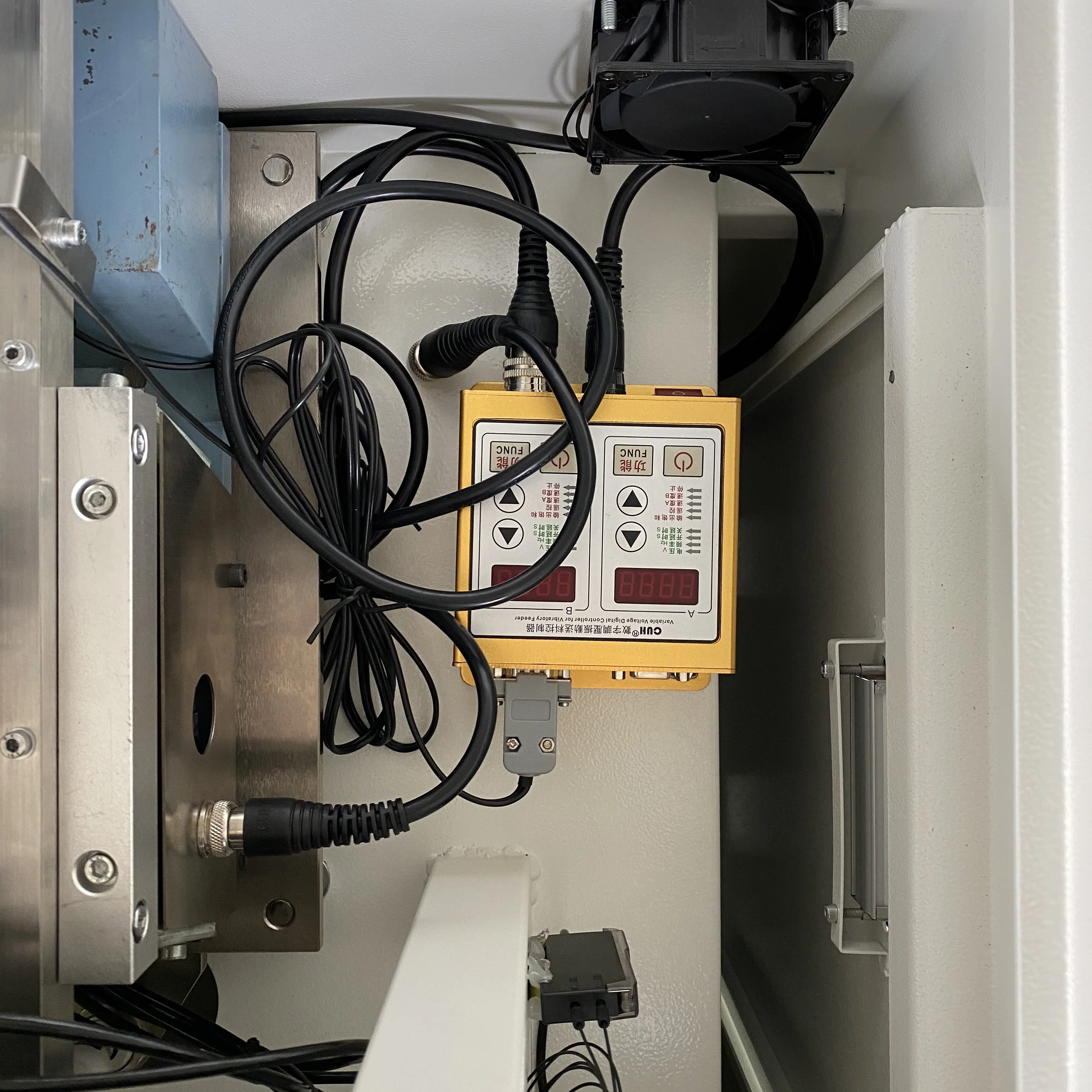 fast bulb base riveting machine automatic lamp base locker E27 E14 B22 base riveting tool