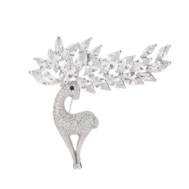 Wholesale womens deer CZ zirconia 18k gold plated brass decorative safe brooches christmas jewelry