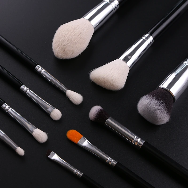 IPRESTA Made In China Cosmetic Wood Handle Private Label Logo Custom Makeup Brushes Set Kits Shiny Black