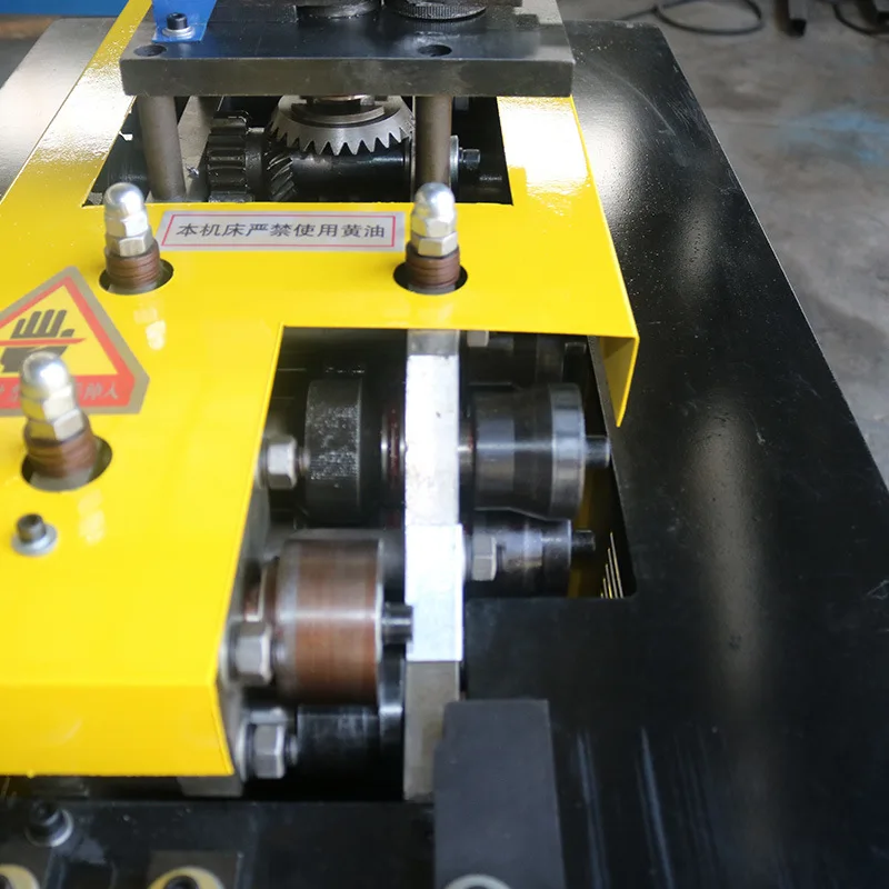 HAVC Air Duct Manufacturing Machine T-15 Tdf Steel Flange Forming Making Machine For 1.5mm