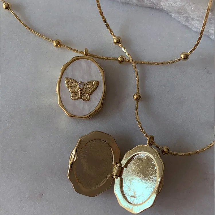 2024 Photo Frame Necklace Shell Pearl Butterfly Locket Necklace With Photo Gold Butterfly Necklace For Woman