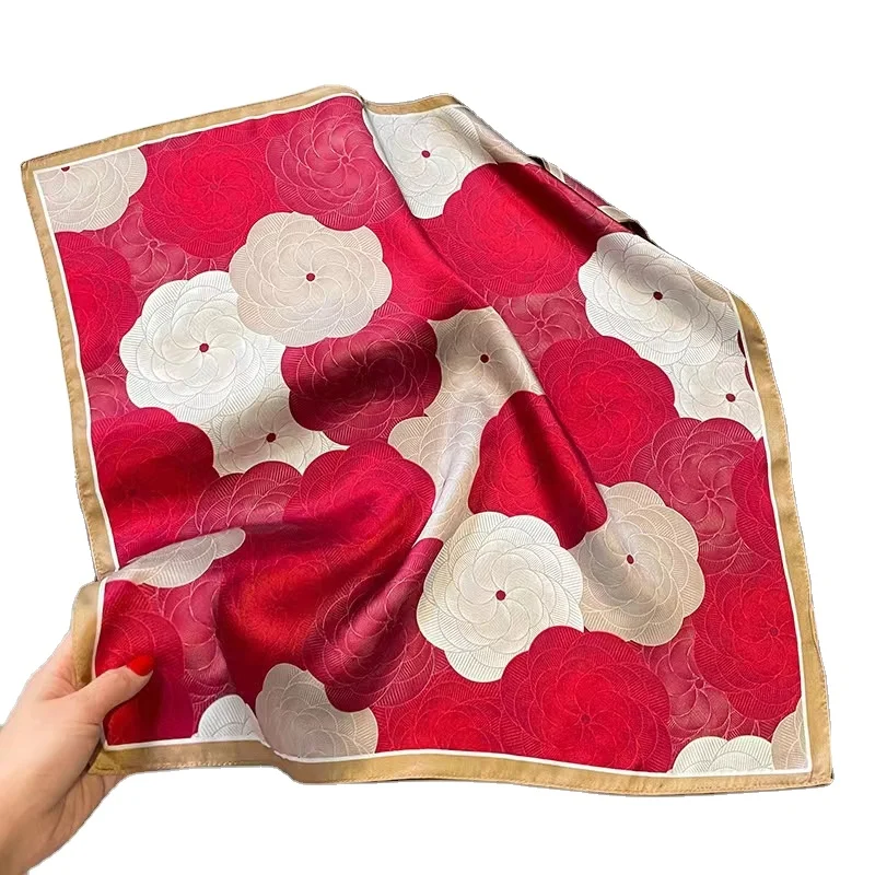 Factory Directly Custom 100% silk scarf the rose print in 50x50cm with the logo embroidery