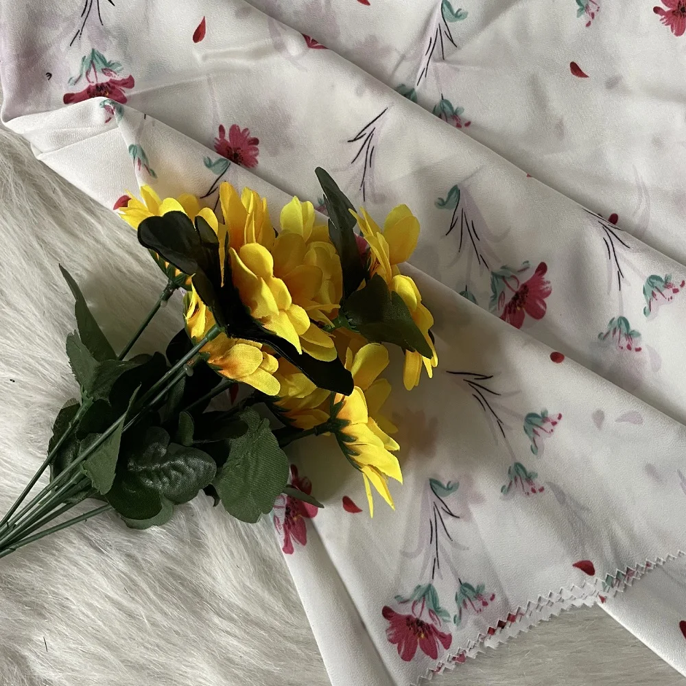 
High Quality Customized Fashion Printed Elegance Satin 100%Polyester Fabric For Making Dress Shirt Blouse 