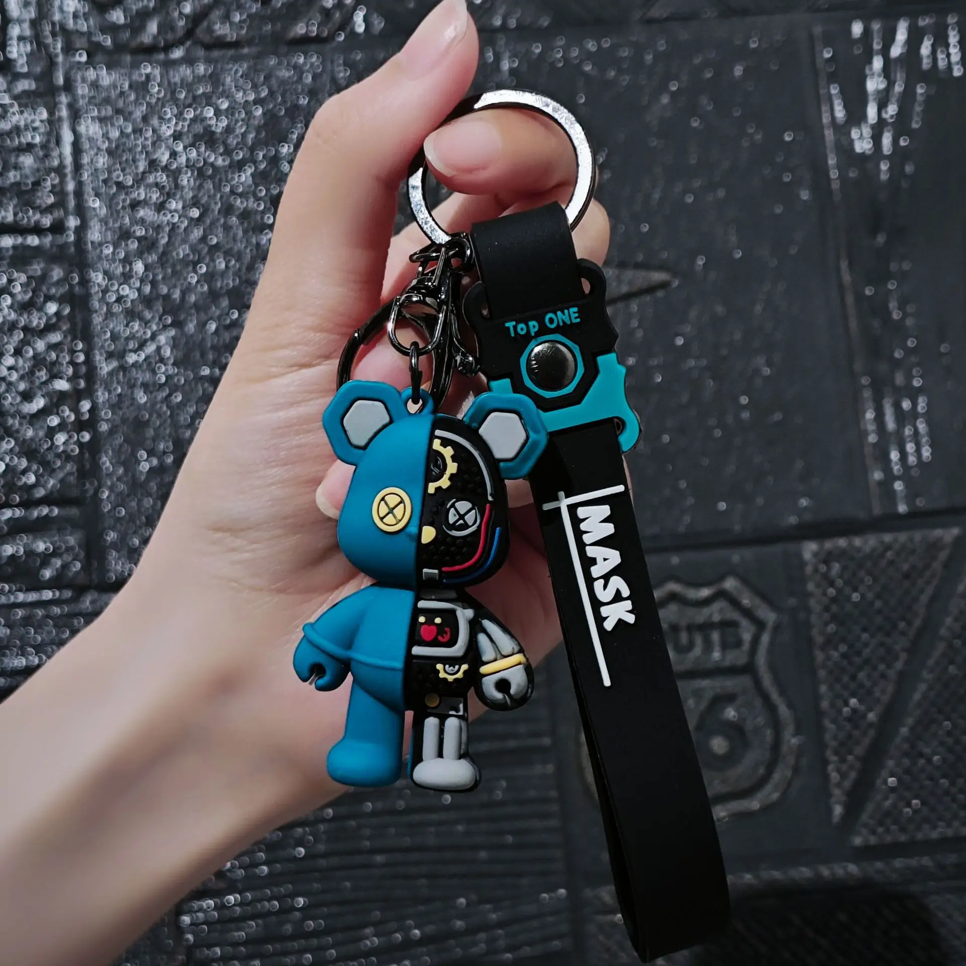 Custom Logo Cute Chameleon Bear Resin 3d Doll Keytag Keyfob Personalized Promotion Gifts Car Bag Accessories Keyholder