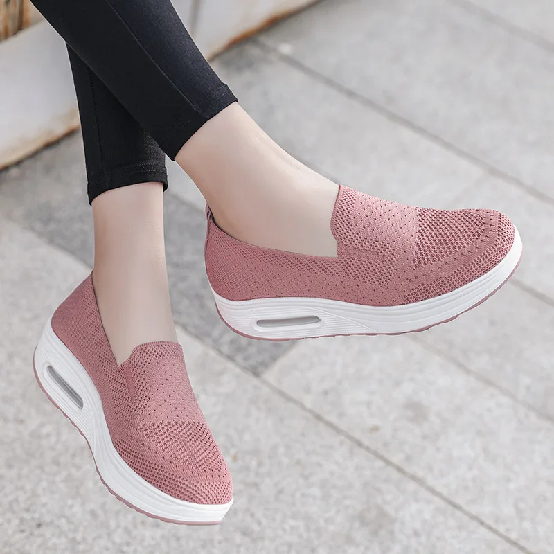 2022 Fashion Knitted Women Slip-on Walking Shoes Fashion Casual Sneakers