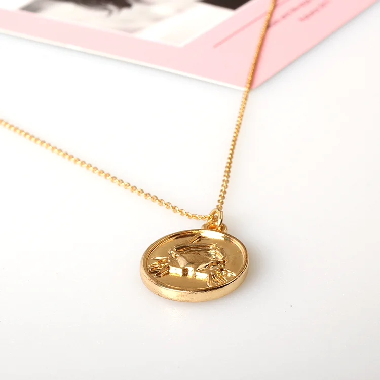 V&R Qingdao Jewelry Bijoux Crab Lobster Logo Pendant Necklace Round Alloy Pendant Necklaces