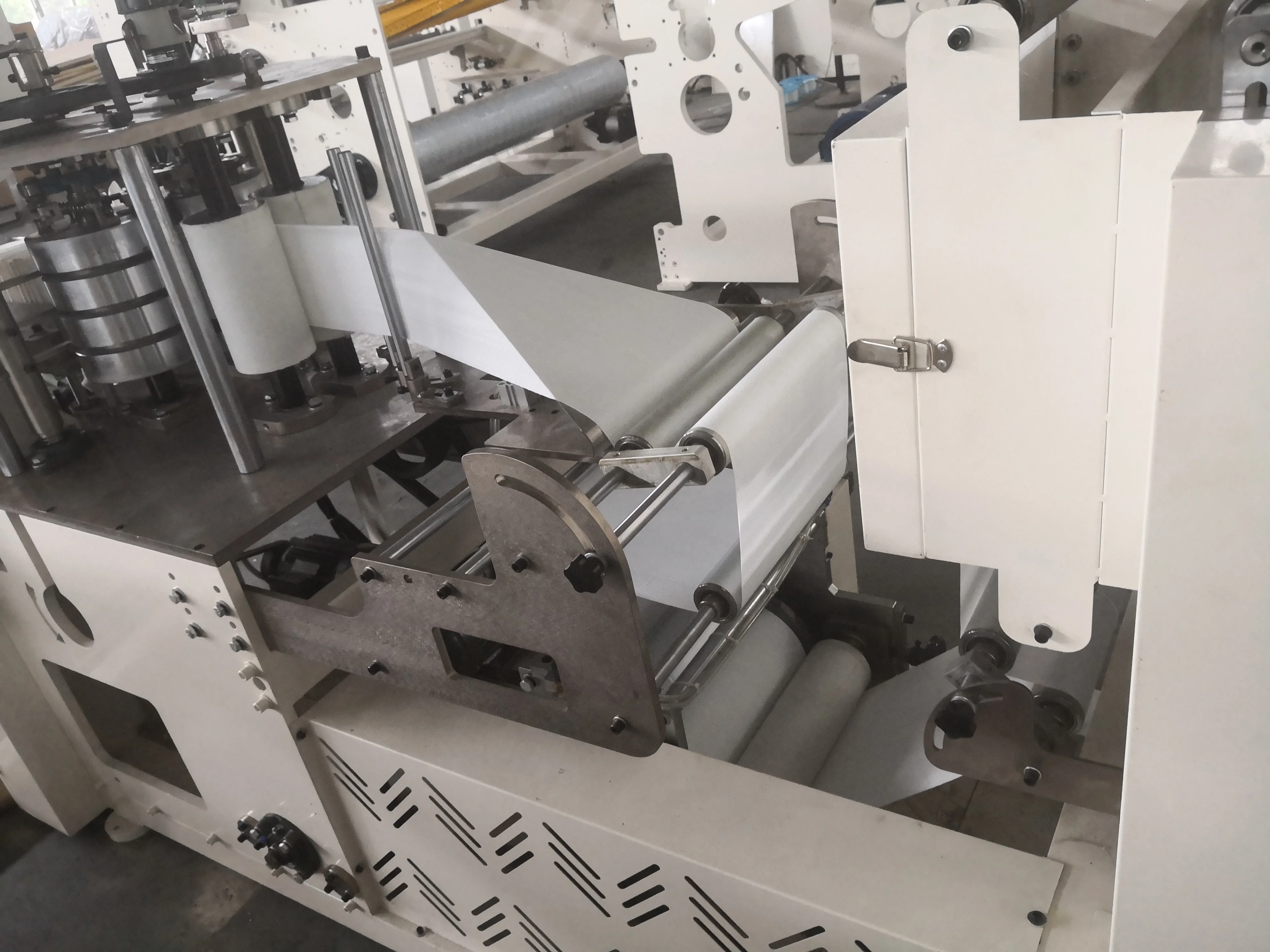 
New condition Small scale paper tissue printing folding full automatic napkin making machine 