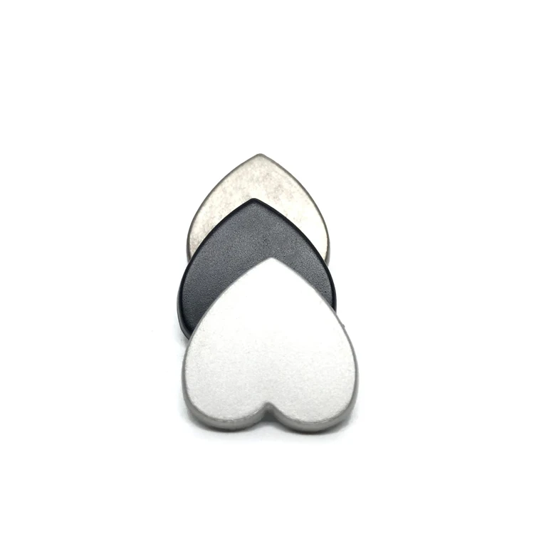 Sewing Button for Clothes Heart Shape Metal Button Plating Zinc Alloy Custom Private Logo Metal Beautiful Fashion Shank Round