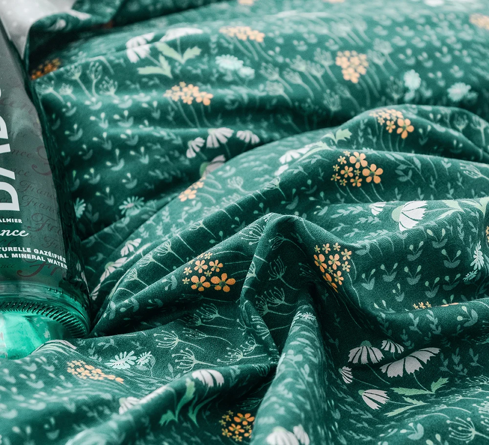 Top quality thick quilt fitted sheet latest luxury printed plain cotton quilted bedding sets