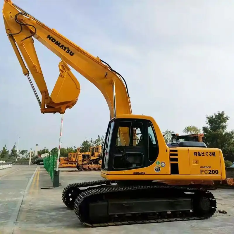 Used Komatsu Second hand PC120 PC130  PC200-6  PC200-7 Excavator for sale