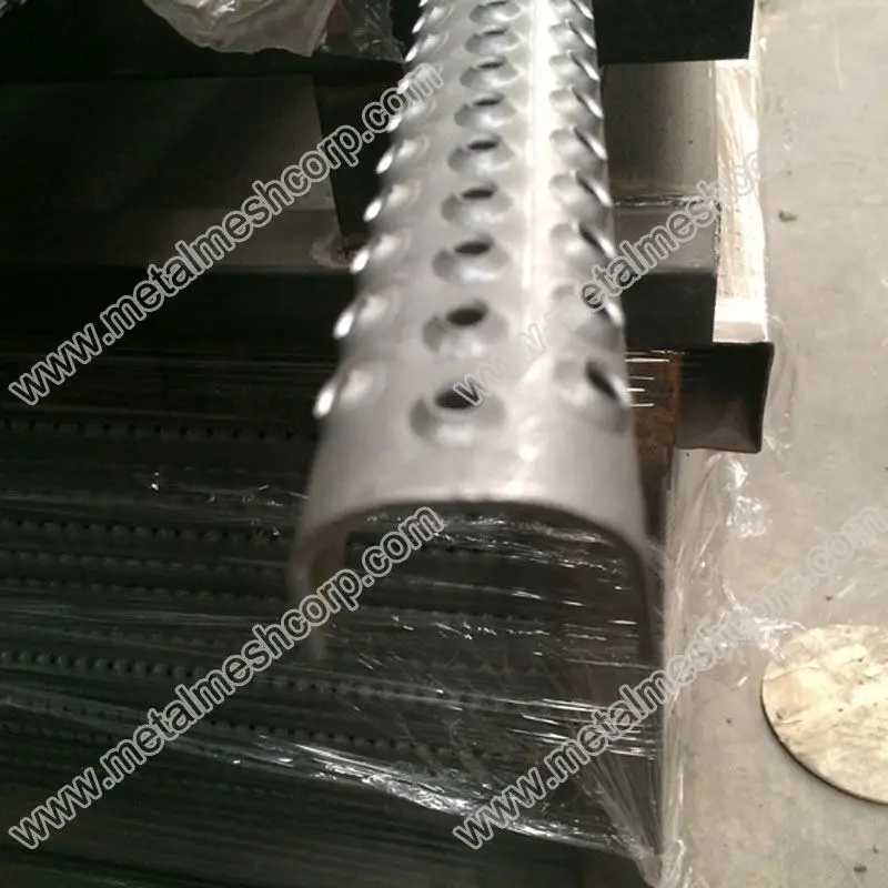 Metal Gratings Manufacturer manhole Ladder Rungs