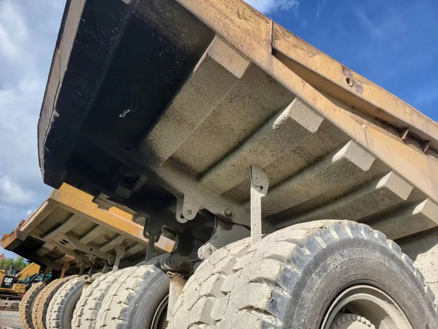 HD785-7 Off-Road Mining Dump Trucks 2013 Used Engineering Construction Machinery Load Capacity 8000 90t 60