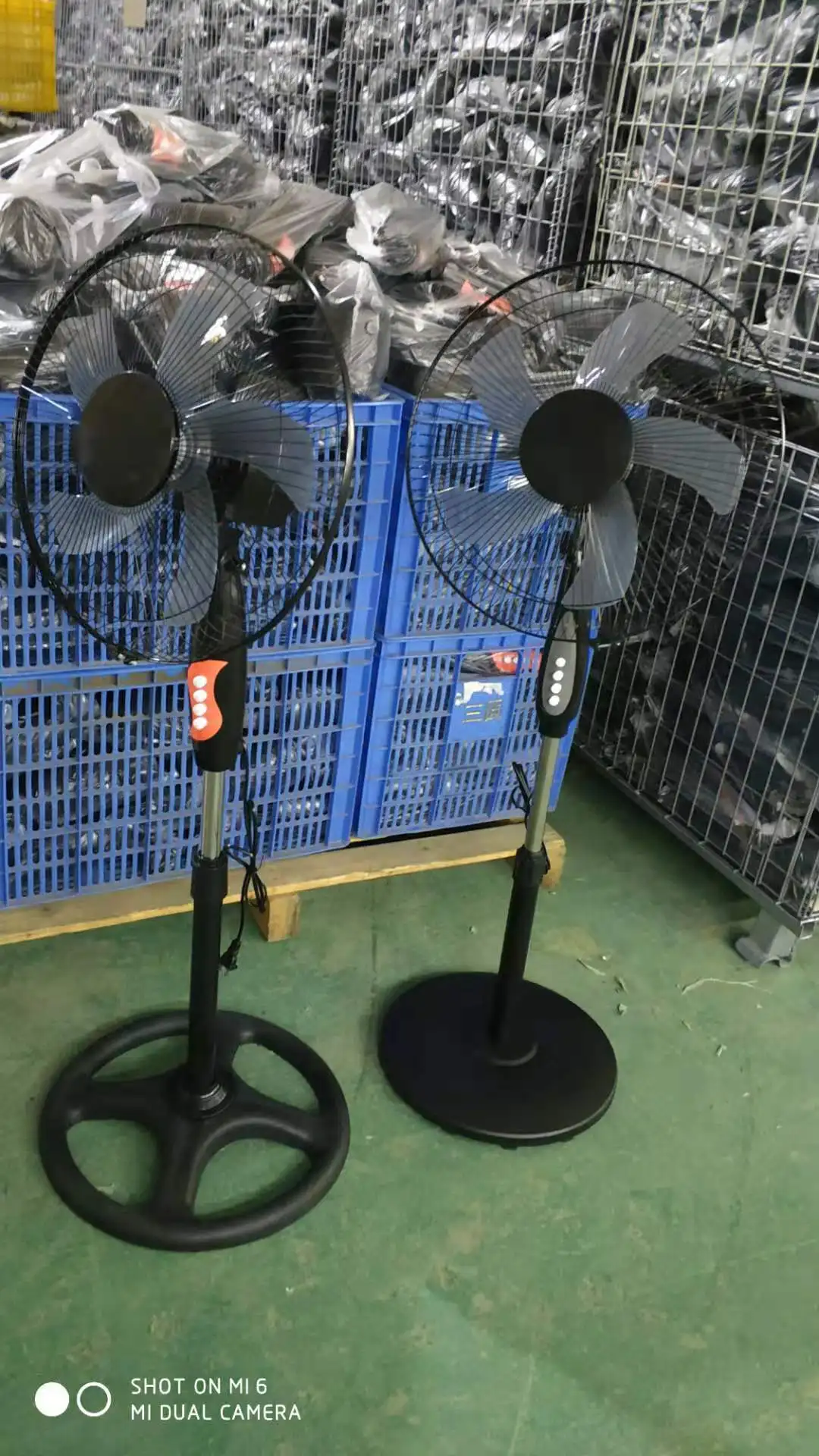 2022emergency Solar Rechargeable Fan 16 Inch With Led Light Copper Motor Ac/dc 16 Inch Ac Adapter Electric Table Fan